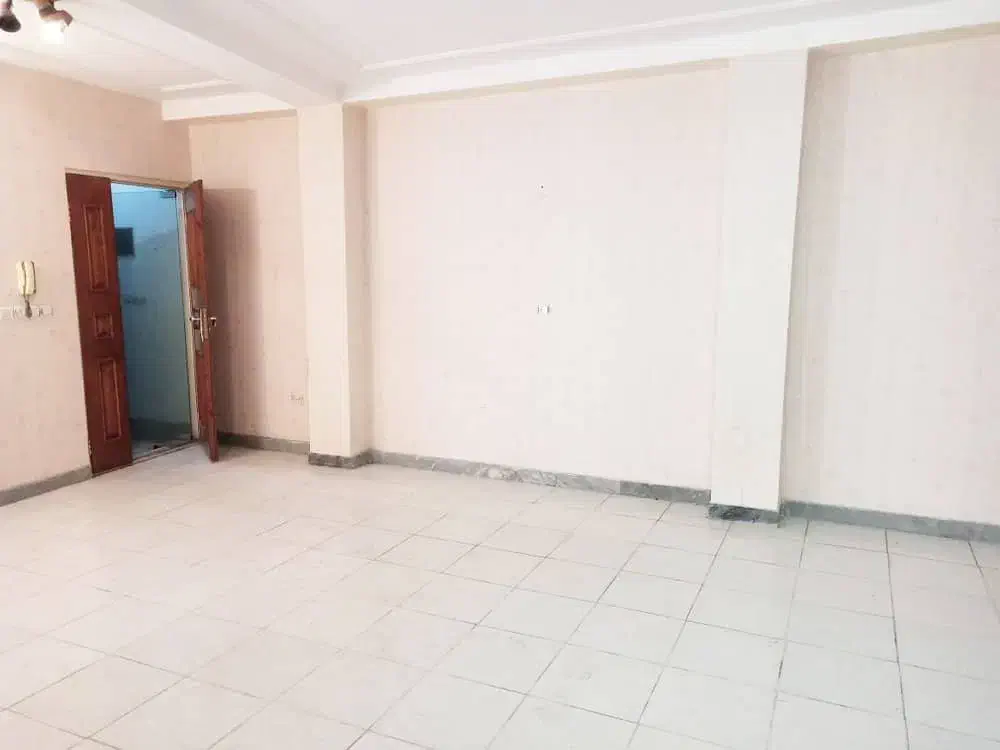 خدماتی 80 متری در بر اصلی خیابان بابل|فروش دفتر کار، اتاق اداری، مطب|قائمشهر, |دیوار