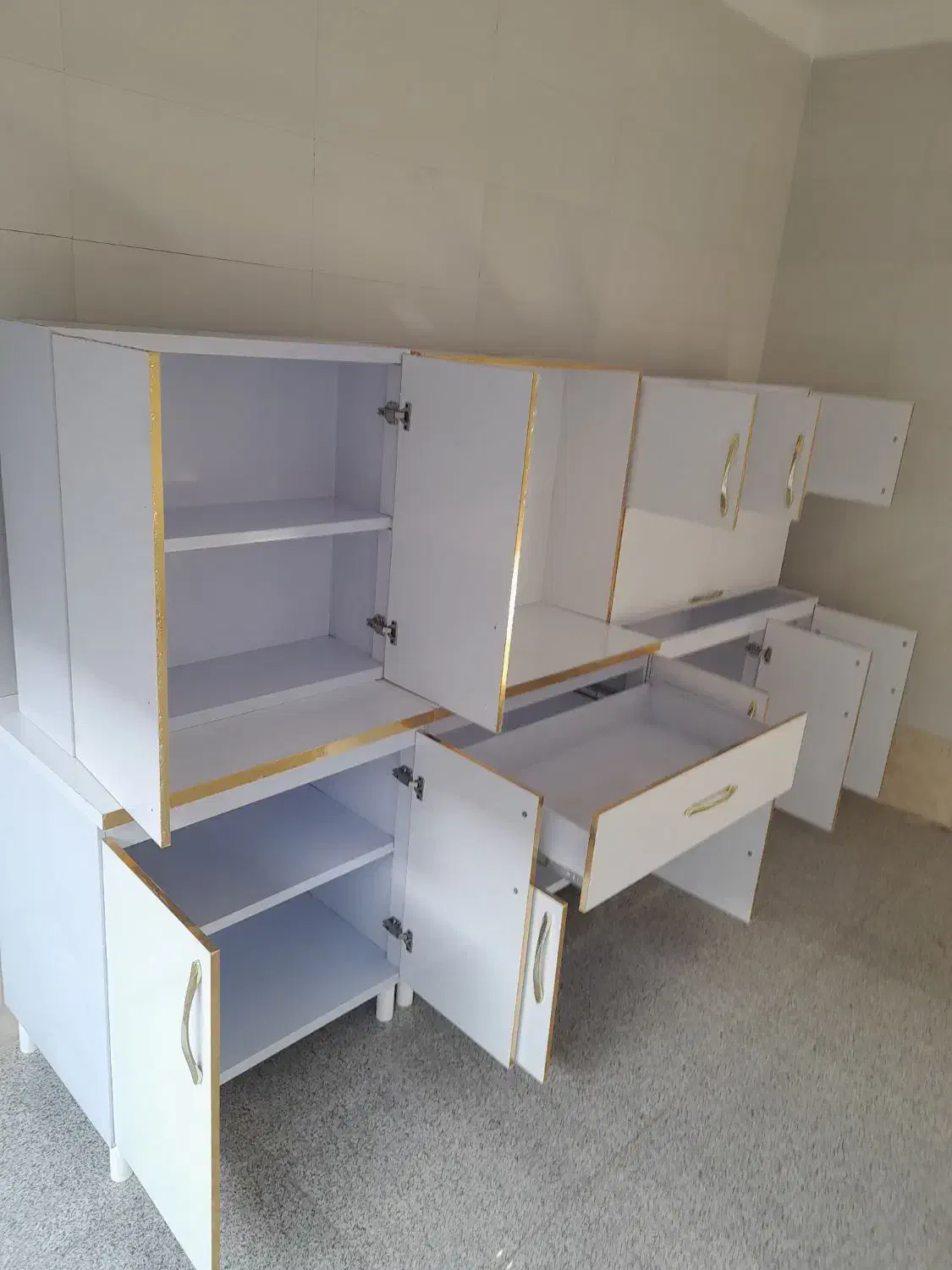 ۶ متر کابینت سفارشی|مصالح و تجهیزات ساختمان|دورود, |دیوار