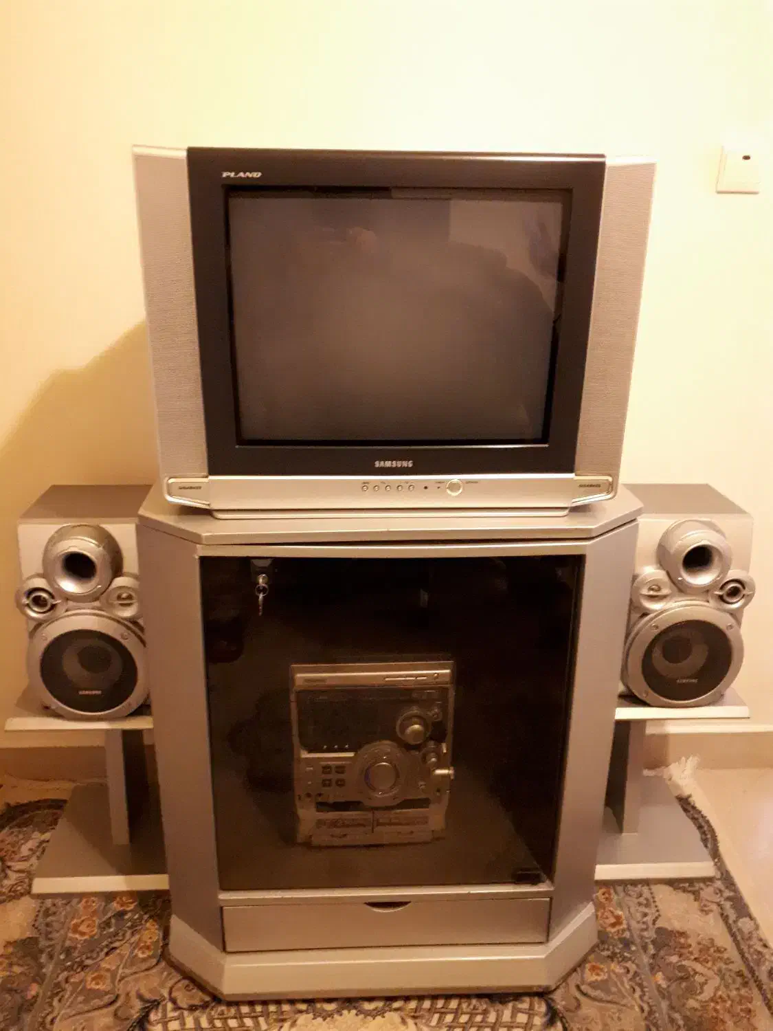 تلویزیون ۲۱ اینچ سامسونگ|تلویزیون و پروژکتور|تهران, پاسداران|دیوار