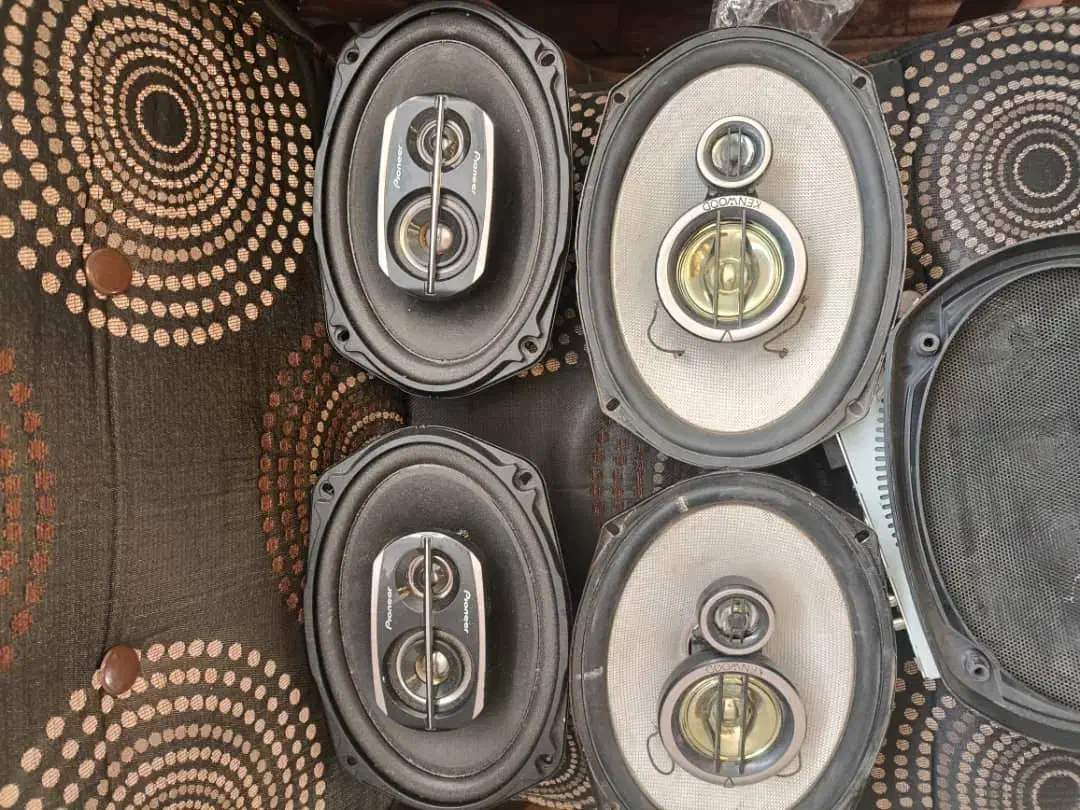 باند پایونر و کنوود|صوتی و تصویری|شیراز, میانرود|دیوار