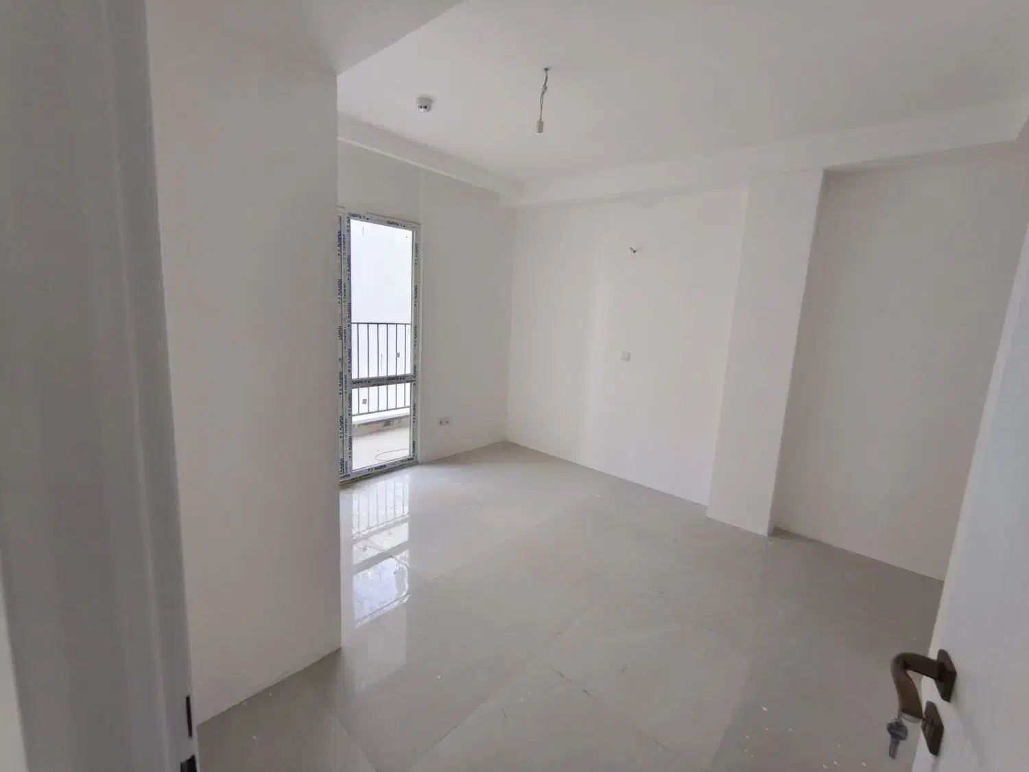 125متر رنجبران سمت پارک چمران تک واحدی|فروش آپارتمان|همدان, |دیوار