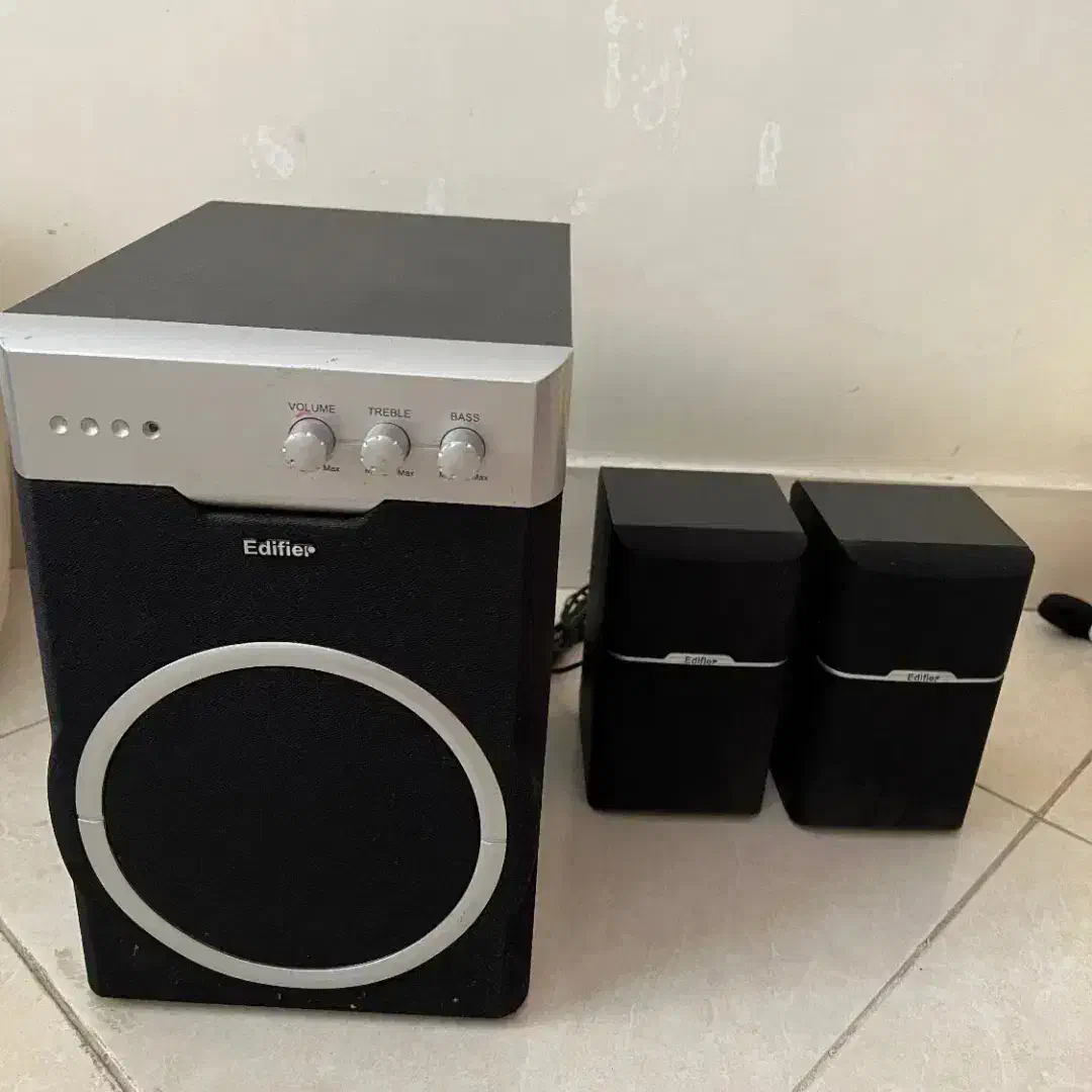 اسپیکر edifier|سیستم صوتی خانگی|سنندج, |دیوار