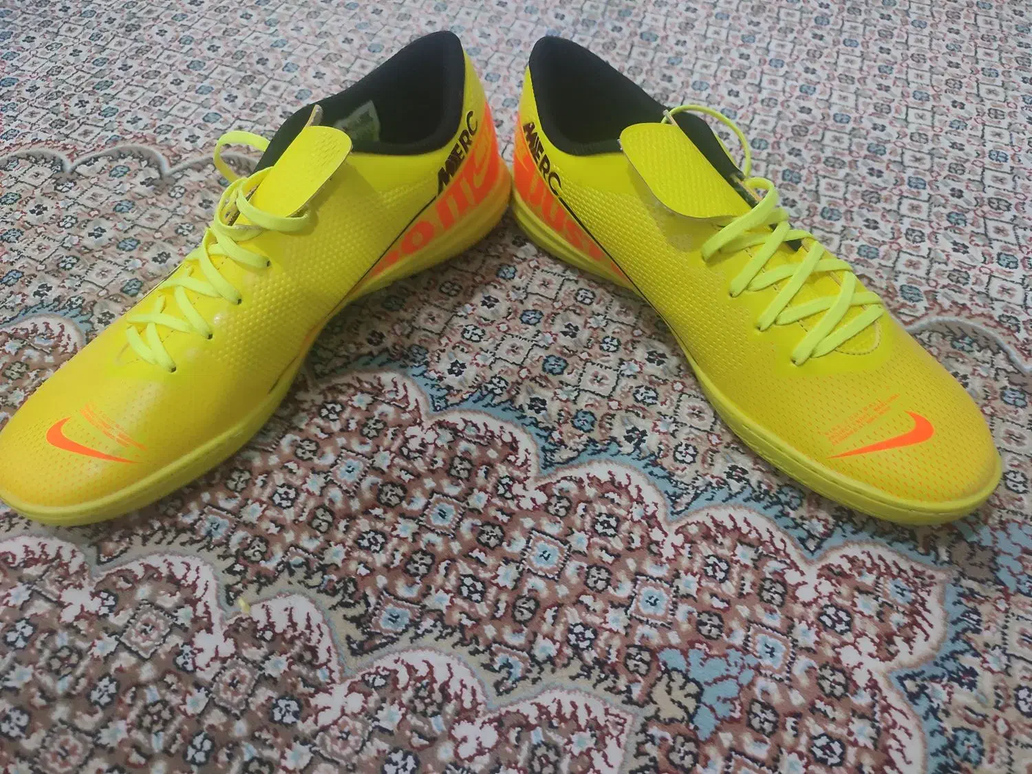 کفش نایک سالن|کیف، کفش، کمربند|شیراز, پودنک|دیوار