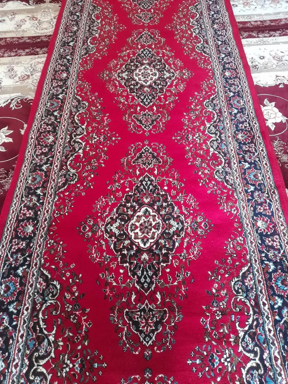 کناره فرش ماشینی سالم سالم|فرش|بیستون, |دیوار