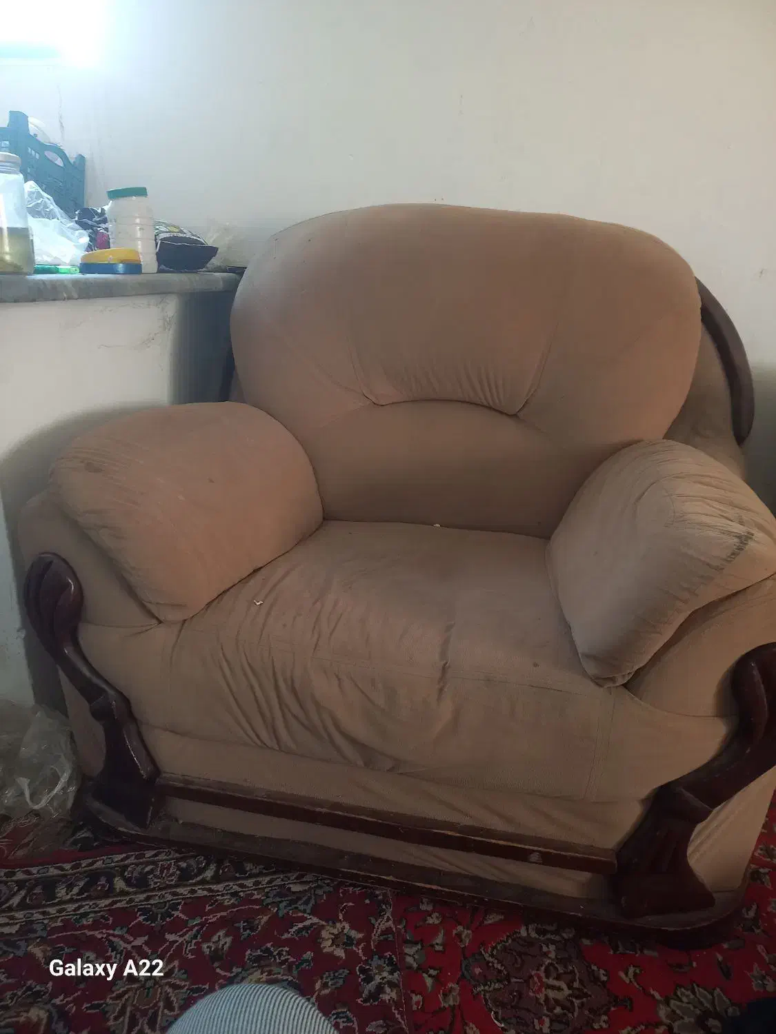 یک دست مبلمان راحتی|مبلمان خانگی و میز عسلی|چاف و چمخاله, |دیوار