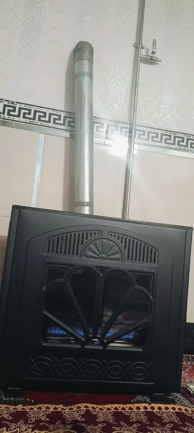 در حد نو دو روزه خریدیم پول لازمیم|بخاری، هیتر، شومینه|گرمی, |دیوار