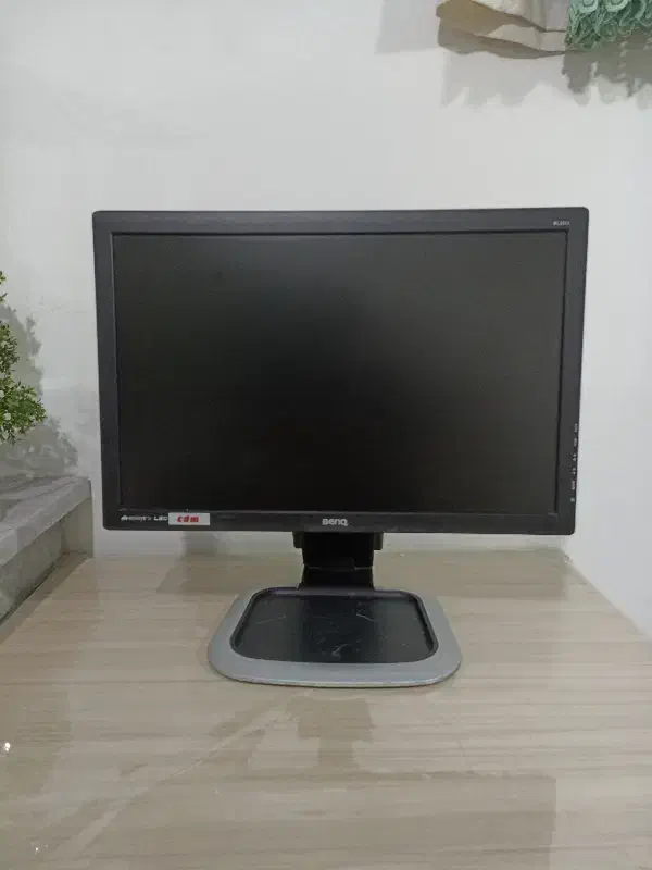 مانیتور 24|قطعات و لوازم جانبی رایانه|خمینی‌شهر, |دیوار