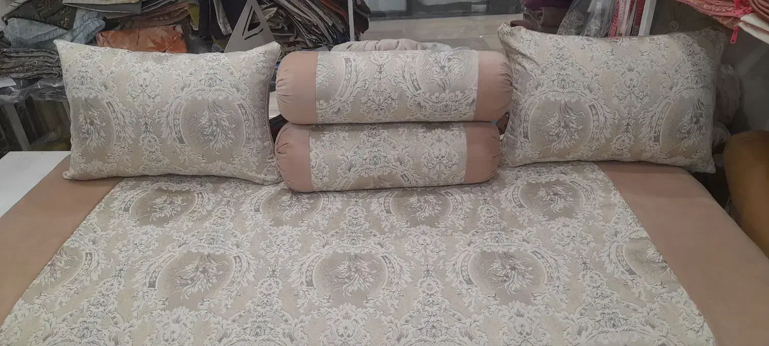 ست شاه نشین وکناره پارچه های ترک|پشتی|بروجرد, |دیوار