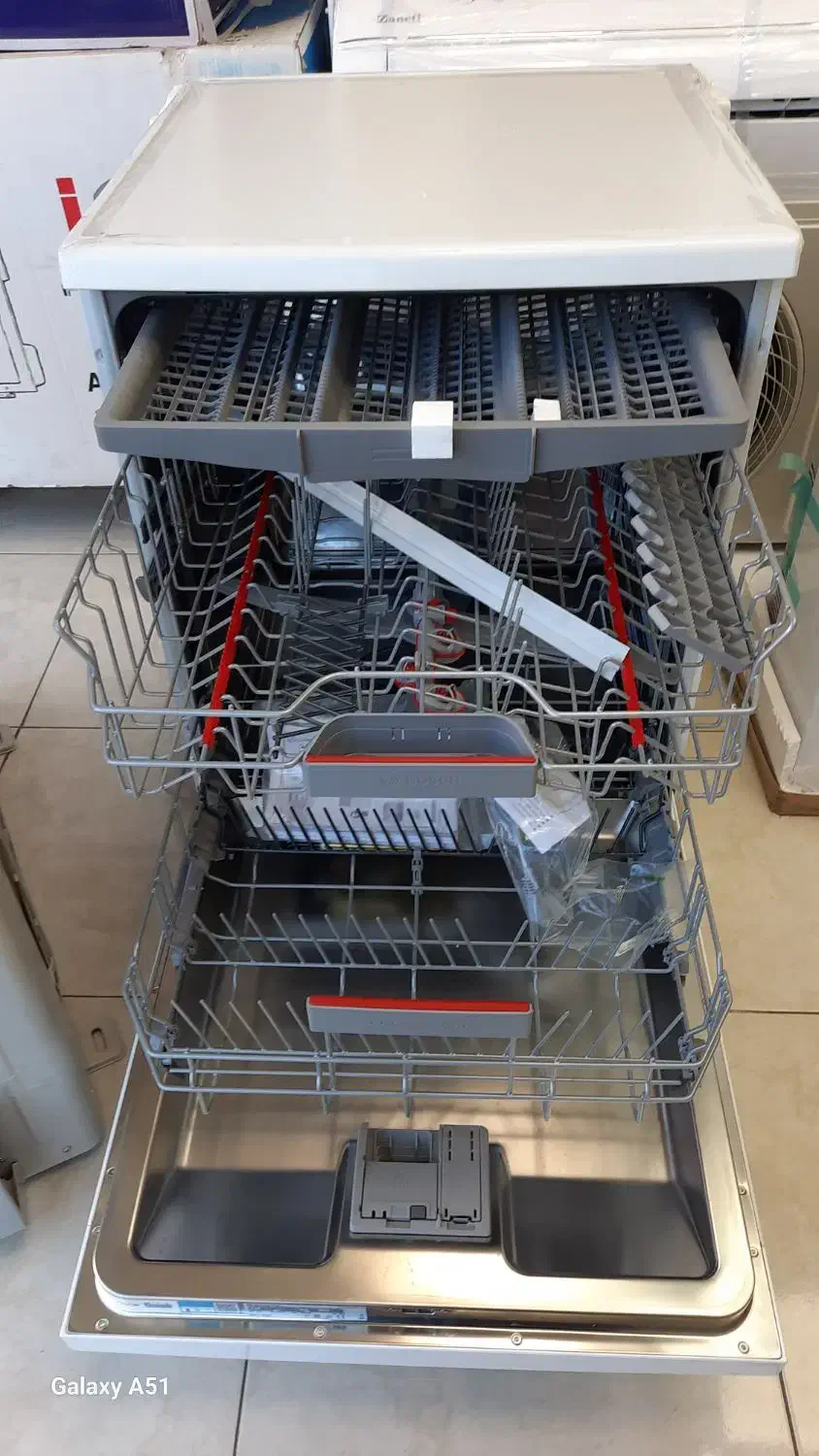 ظرفشویی بوش سری ۶ مونتاژ ترکیه ۳ سبد فروش اقساطی|ماشین ظرفشویی|قزوین, |دیوار