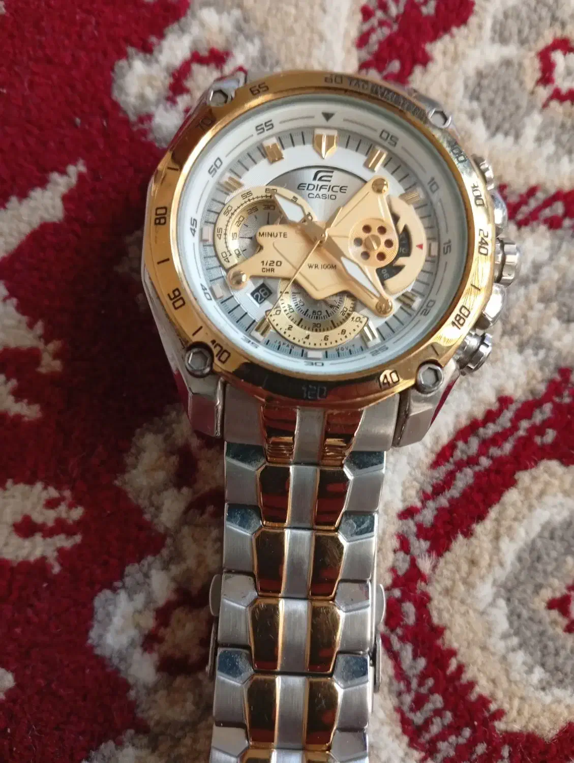 معاوضه ساعت|ساعت|خفر, |دیوار