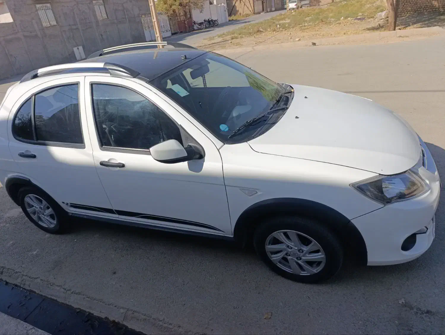 کوییک مدل ۱۴۰۱سفید مشکی|خودرو سواری و وانت|کاشمر, |دیوار