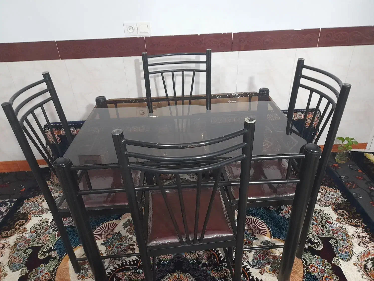 میز نهارخوری|میز و صندلی غذاخوری|هشتگرد, هشتگرد قدیم|دیوار