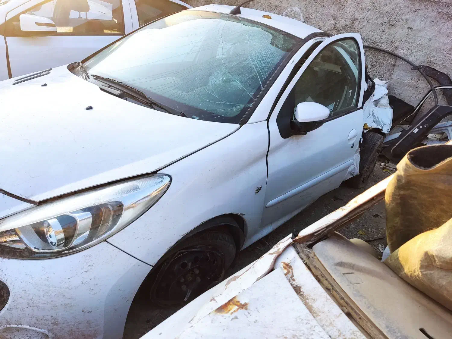 پژو 207 مدل 1402 تصادفی|خودرو سواری و وانت|تهران, شهرک آپادانا|دیوار