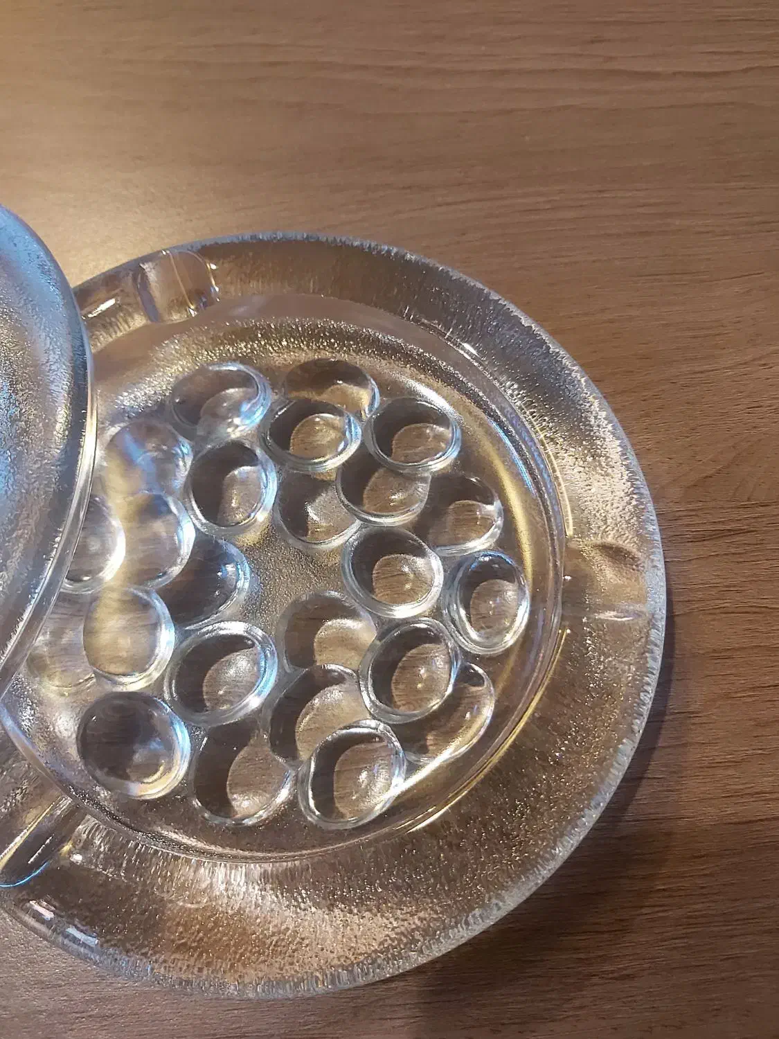 یک جفت زیر سیگاری کریستال|کلکسیون و سرگرمی|تهران, فرمانیه|دیوار