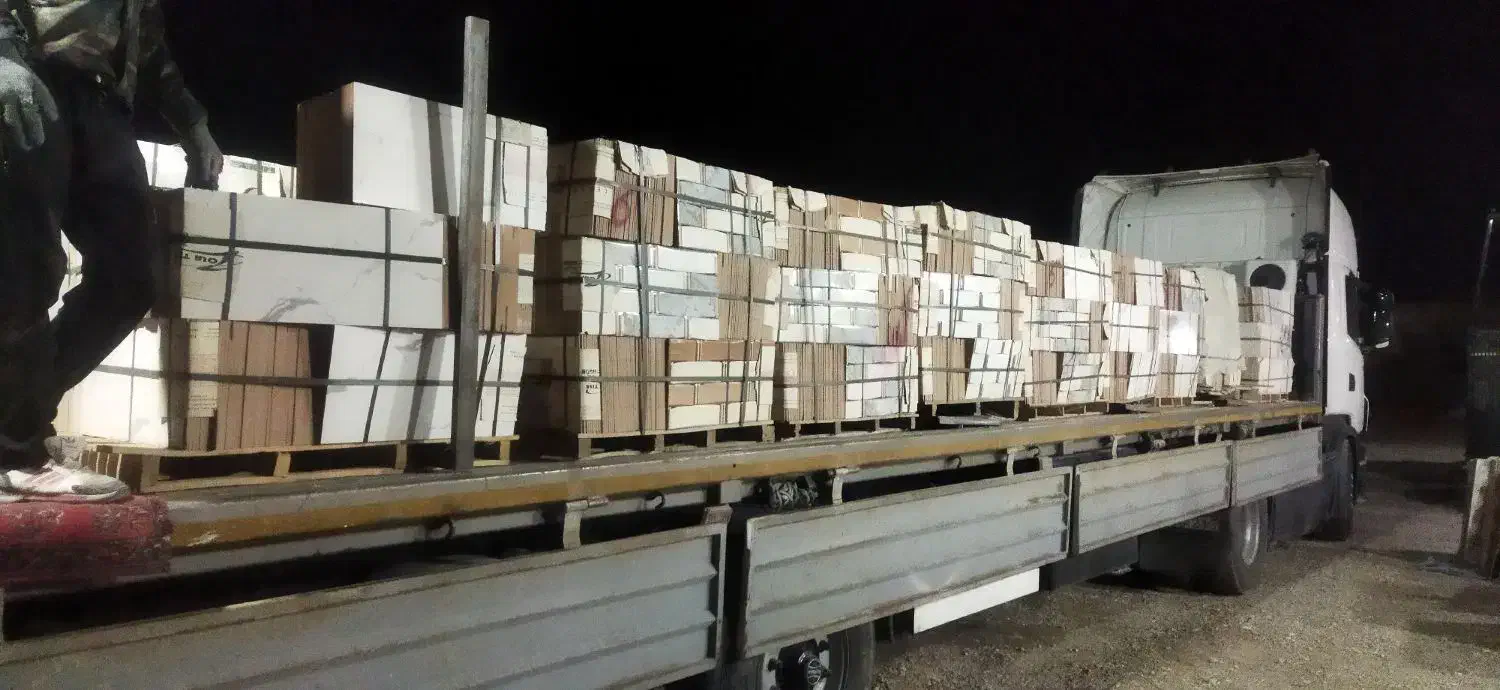 کاشی وسرامیک فله وکارتنی همه ابعاد(بار  فله  رسید)|مصالح و تجهیزات ساختمان|فیروزه, |دیوار