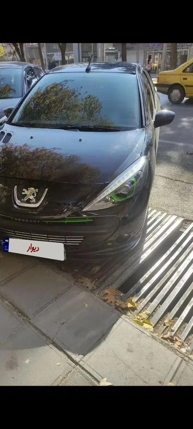 207|خودرو سواری و وانت|بروجرد, |دیوار