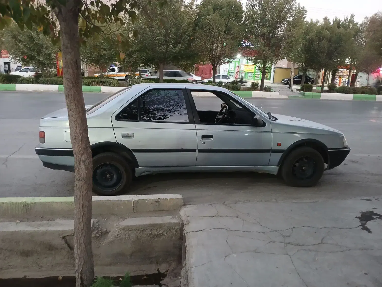 روآ مدل ۸۵ خانگی (معاوضه با پراید )|خودرو سواری و وانت|شهرضا, |دیوار