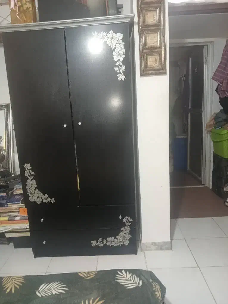 کمد و میزتلویزیون دوتا باهم سالم تمیز|جاکفشی، کمد، دراور|پیربازار, |دیوار