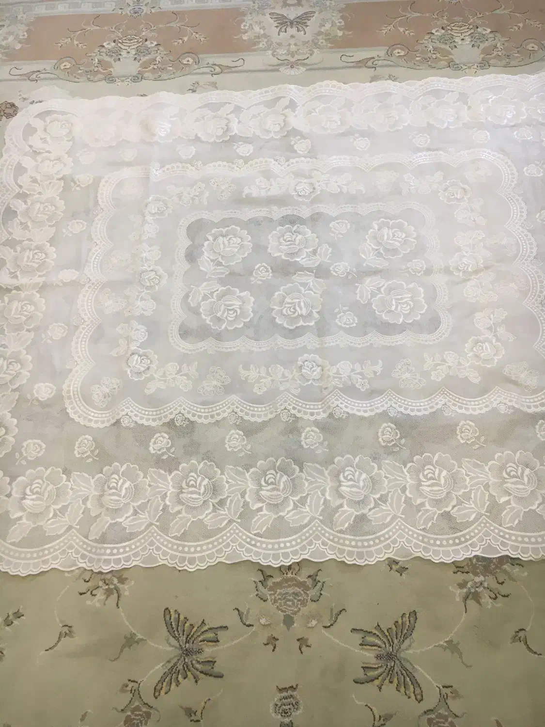 سفره قالبی طرح گل برجسته|سفره، حوله، دستمال آشپزخانه|تهران, نیروی هوایی (پیروزی)|دیوار