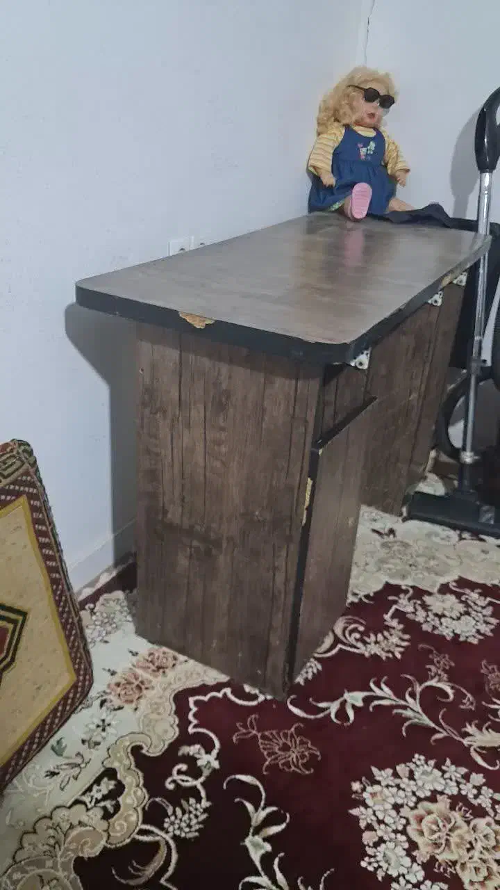 میز کامپیوتر|میز تحریر و کامپیوتر|قم, کیوانفر|دیوار