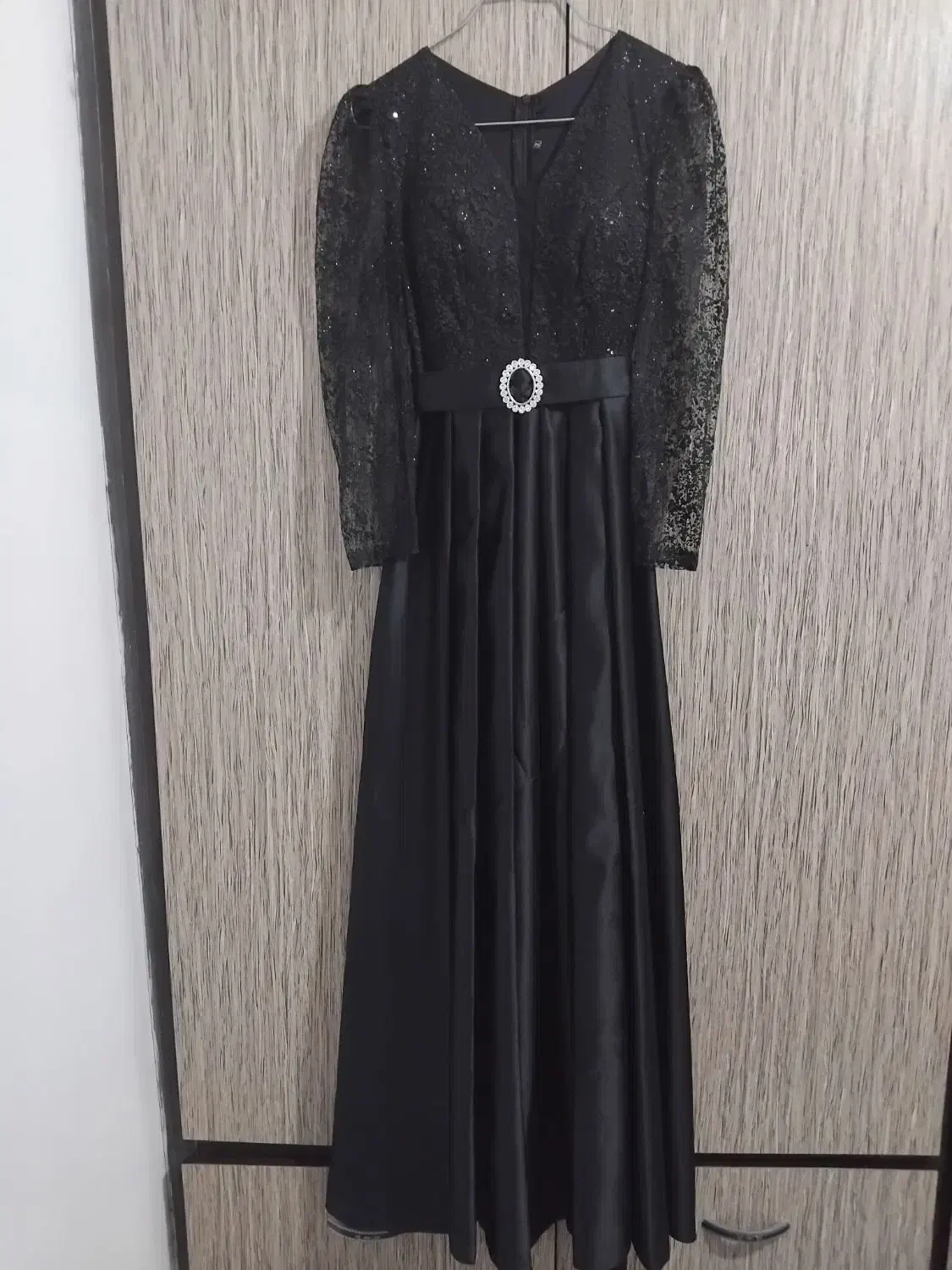 لباس مجلسی|لباس|مشهد, طرق|دیوار