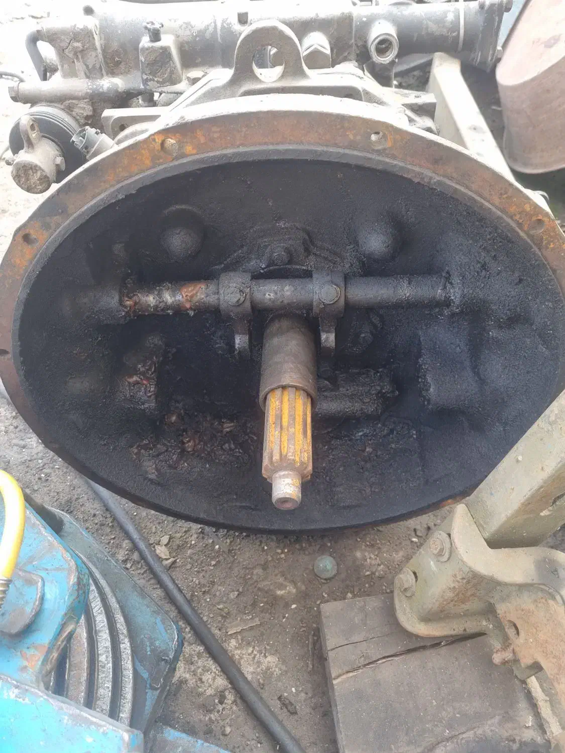 گیربکس نیسان t300|قطعات یدکی و لوازم جانبی|بندر انزلی, شهرک اسحاقی|دیوار