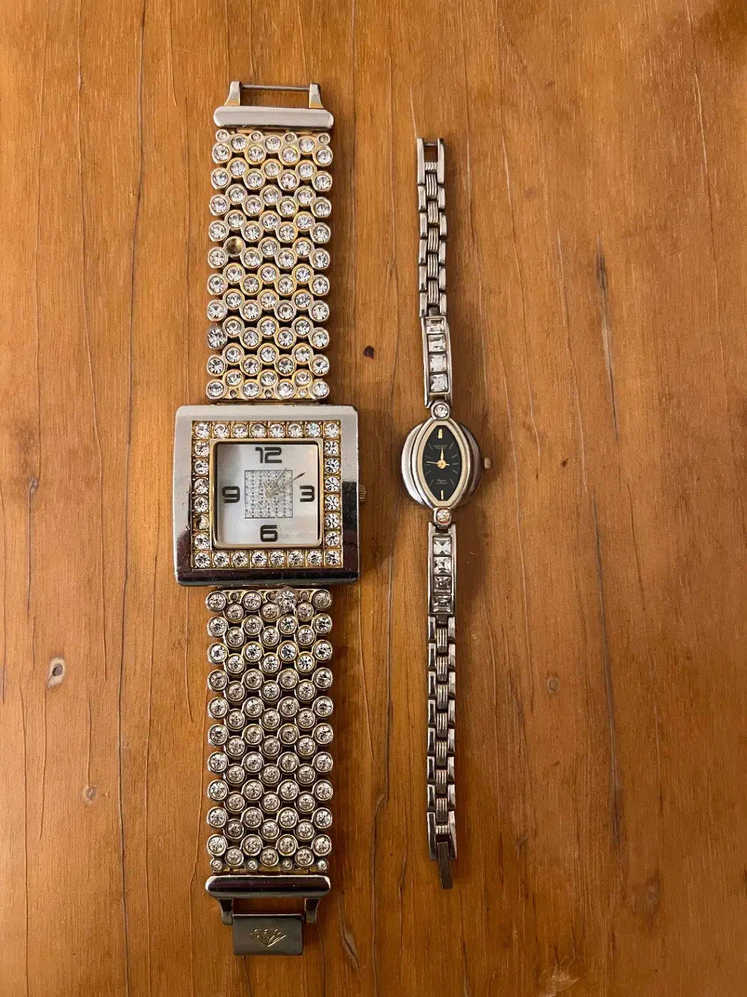 ساعت مچی قدیمی omax|ساعت|مشهد, دانشجو|دیوار