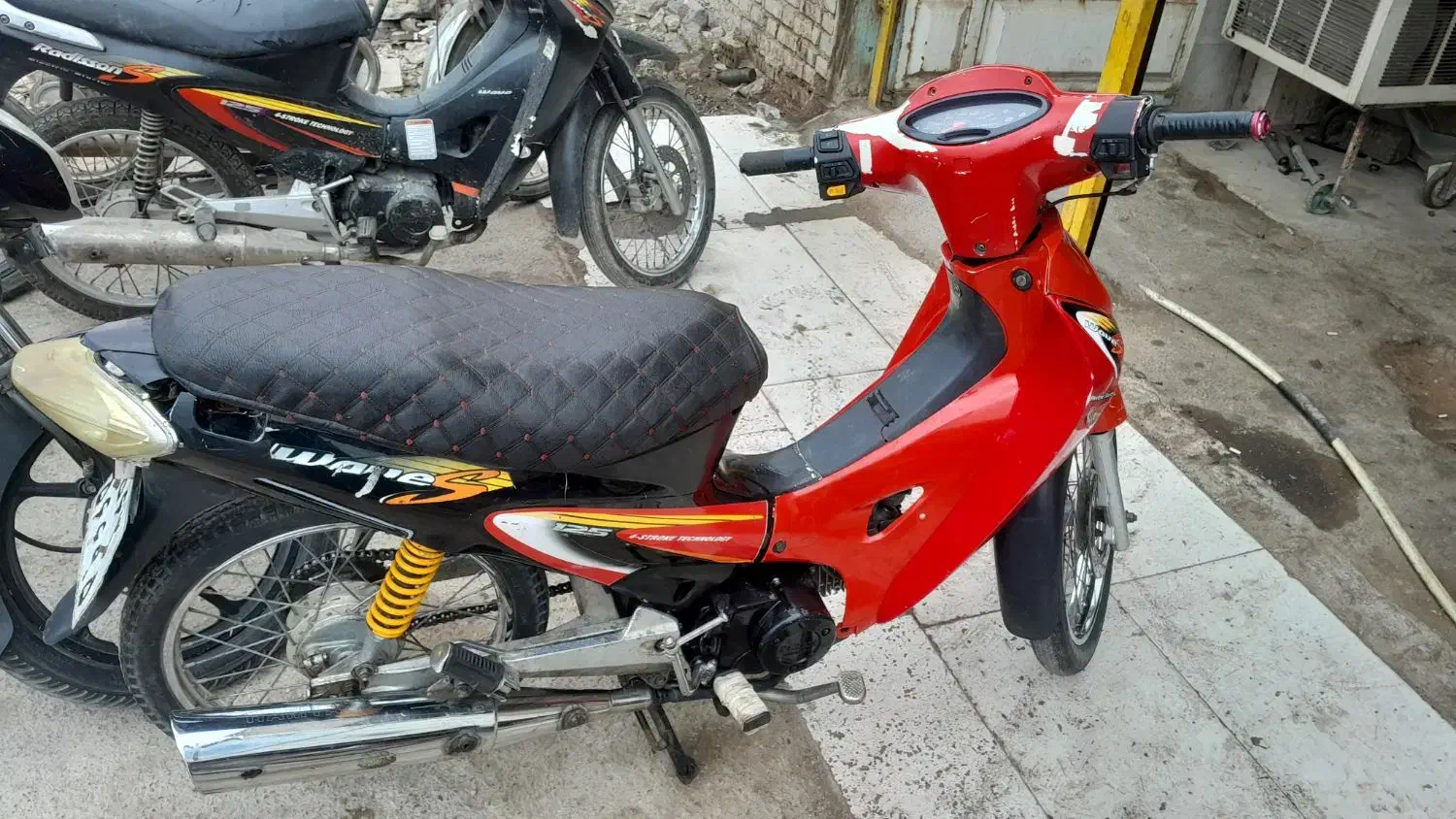 موتور لاکی پیشرو پیام ۱۲۵ مدل ۸۸ پ ملی مدارک کامل|موتورسیکلت|اهواز, کوی طلاب|دیوار