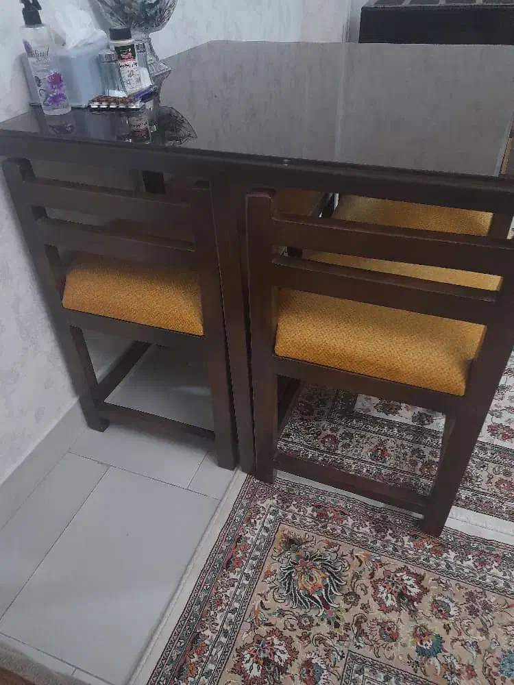 میز ناهار خوری کم جا مربع کاملا نو|میز و صندلی غذاخوری|تهران, وحیدیه|دیوار