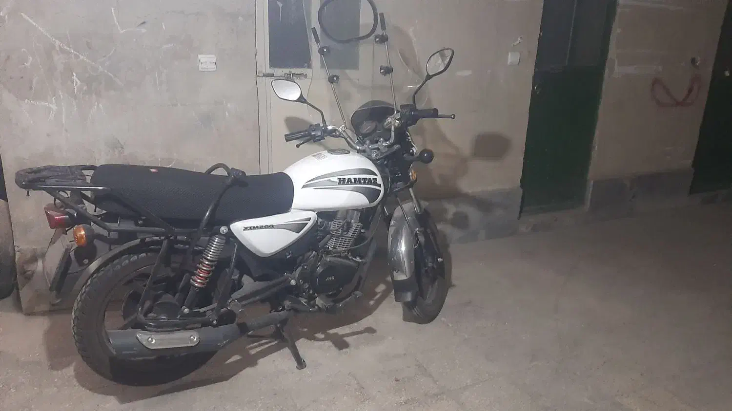 همتاز موتور ۲۰۰مدل۴۰۳|موتورسیکلت|تهران, مشیریه|دیوار