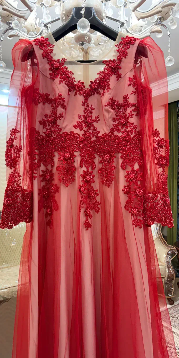 لباس شب|لباس|تهران, آسمان|دیوار