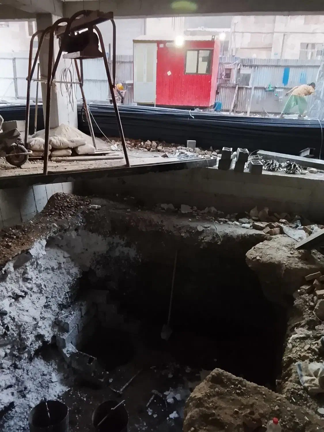 مغنی چاه کن مقنی حفاری چاه اب فاضلات|خدمات پیشه و مهارت|صفادشت, |دیوار