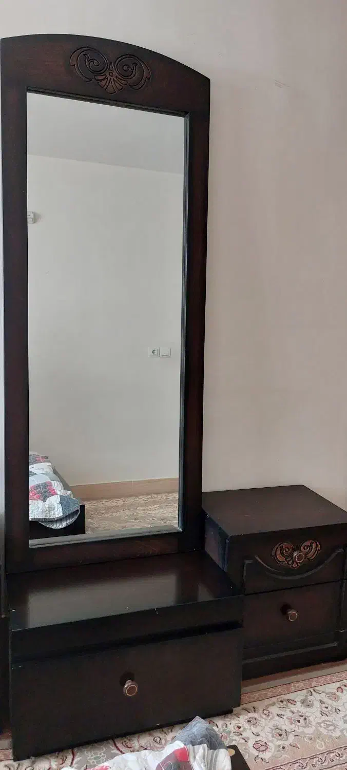 سرویس خواب|تخت و سرویس خواب|آباده, |دیوار