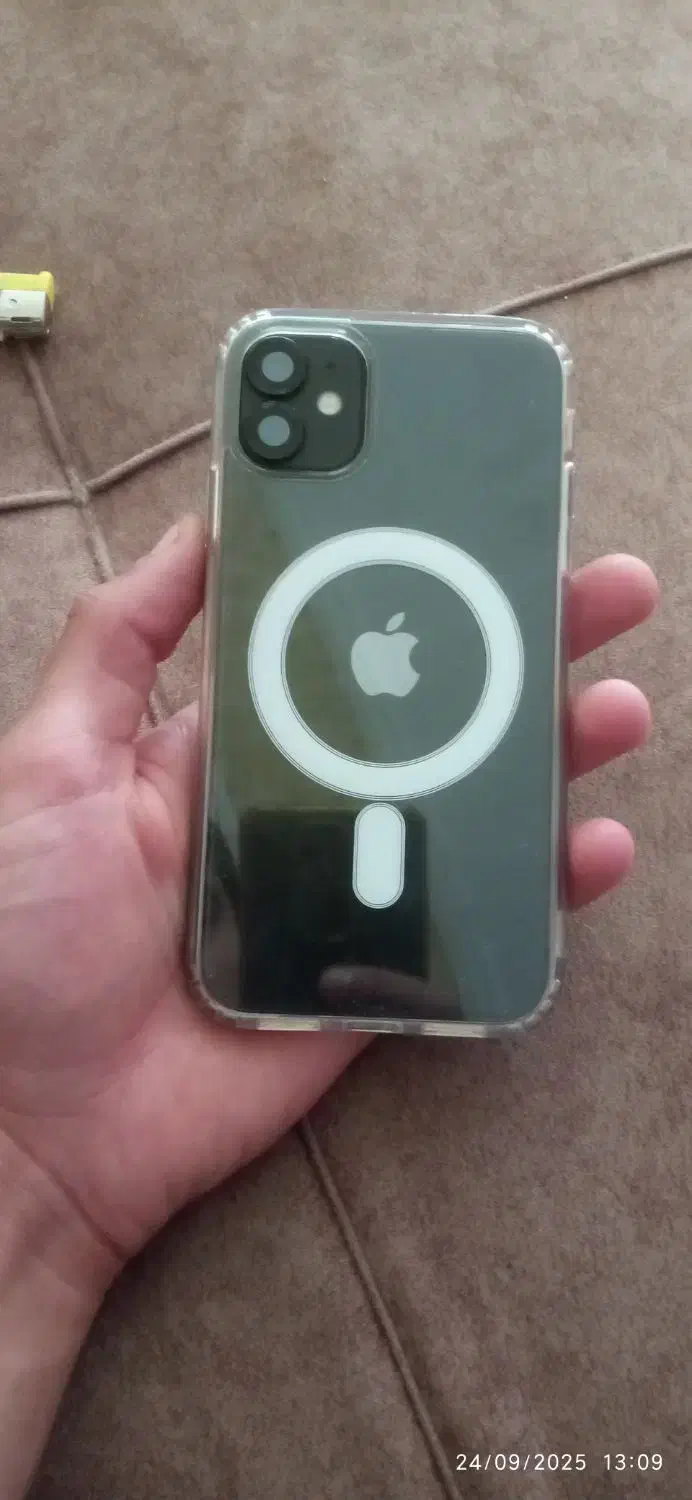 اپل iPhone 11 با حافظهٔ ۱۲۸ گیگابایت|موبایل|ارومیه, |دیوار