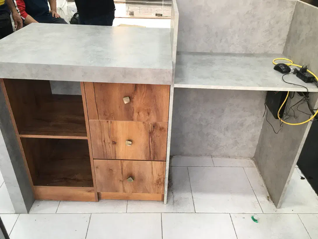 میز در حد نو|فروشگاه و مغازه|دماوند, گیلاوند|دیوار