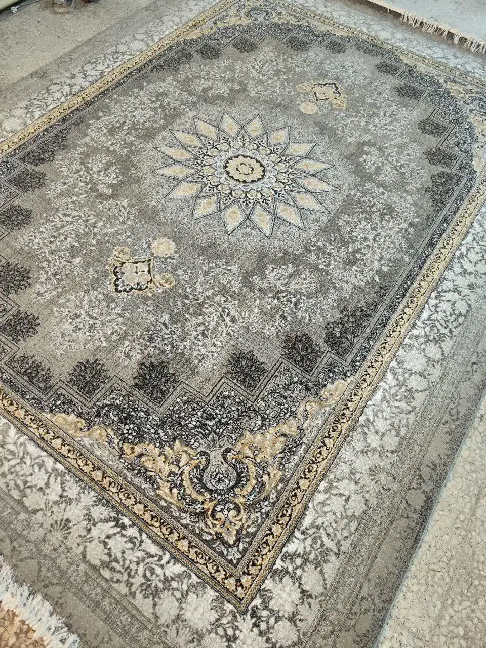 عارف نقره ای اقتصادی|فرش|کرج, گلشهر|دیوار