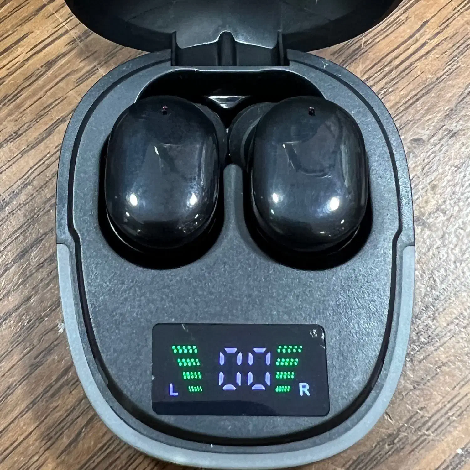 ایرپاد|لوازم جانبی موبایل و تبلت|اقبالیه, |دیوار