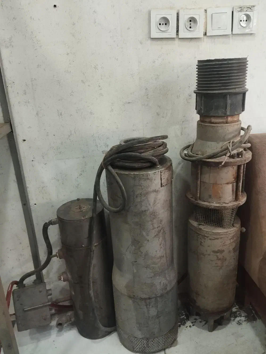 تعمیر و سیم پیچی الکترو موتور تک فاز و سه فاز|خدمات پیشه و مهارت|ری, سرتخت|دیوار