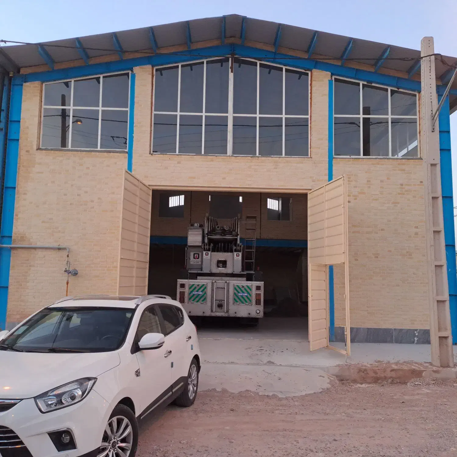 اجاره سوله ۳۰۰ متری در شهرک صنعتی نوآوران|اجارهٔ دفتر صنعتی، کشاورزی، تجاری|زنجان, |دیوار