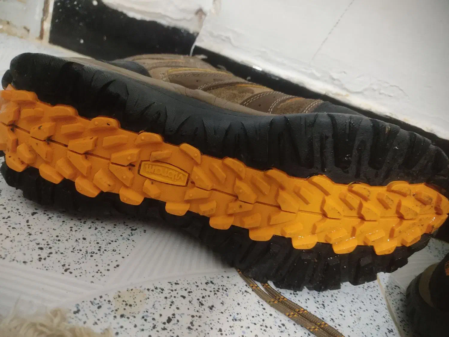 کفش طبیعت گردی اصل ویتنام|کیف، کفش، کمربند|نورآباد, |دیوار