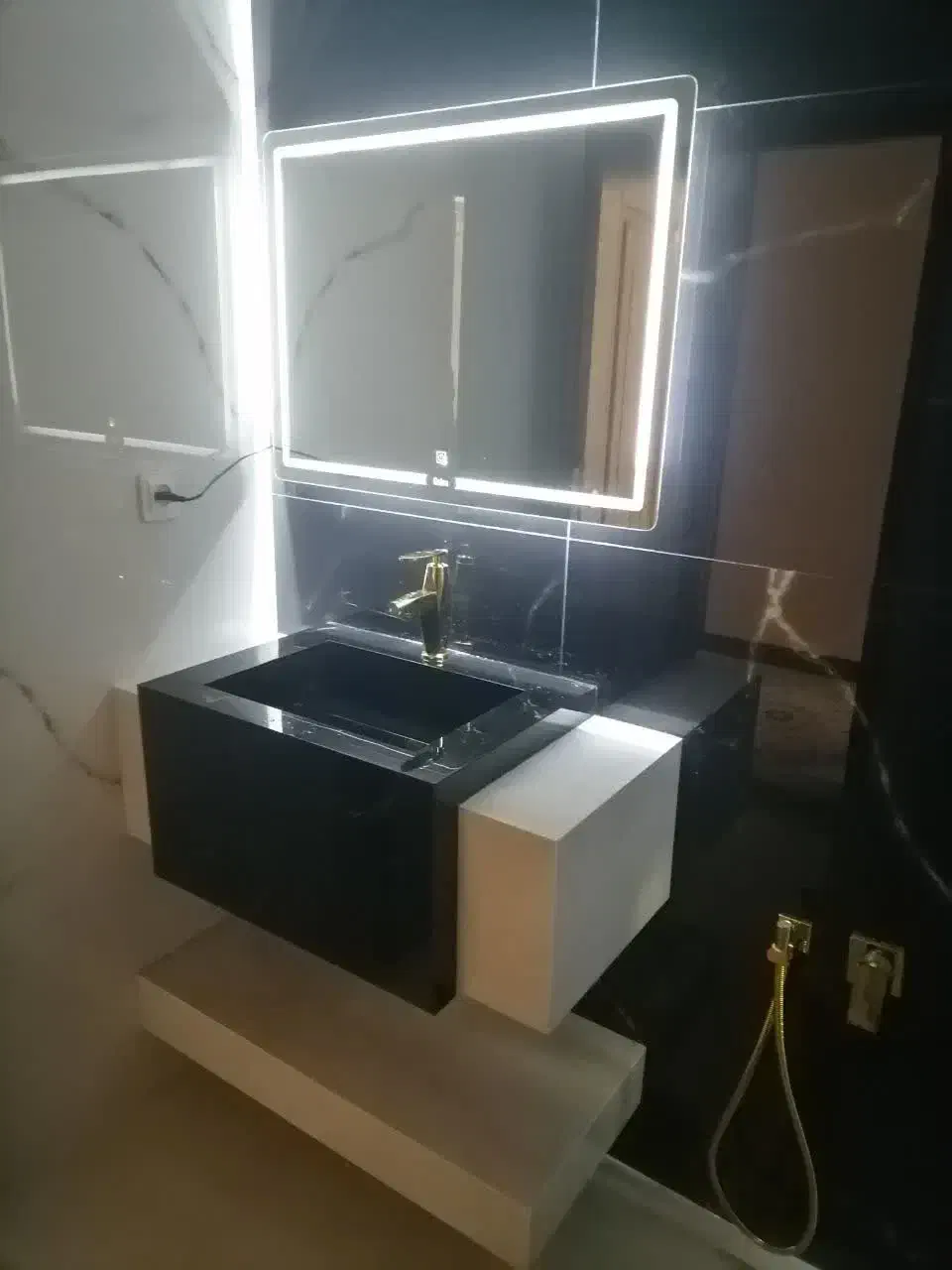 روشویی سرامیکی|لوازم سرویس بهداشتی|یزد, |دیوار