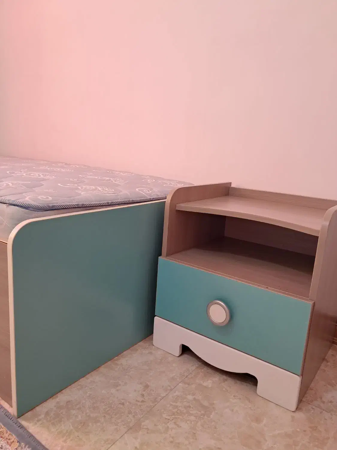 تخت خواب کودک|تخت و سرویس خواب|پرند, فاز ۱|دیوار