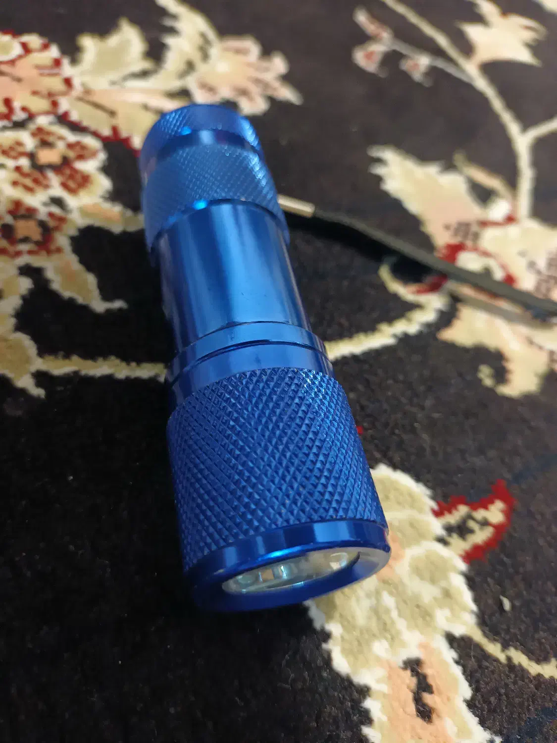 چراغ قوه جیبی|کوهنوردی و کمپینگ|شاهین‌شهر, خانه کارگر|دیوار