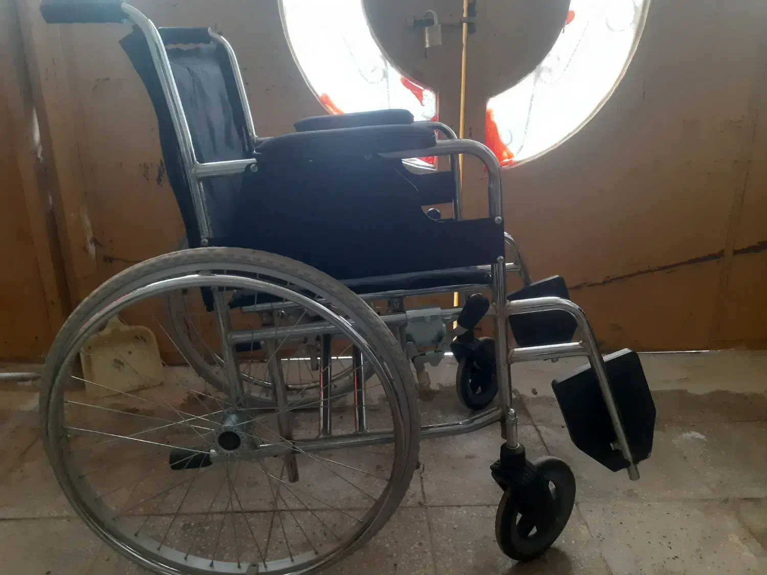 ویلچر در حد نو|آرایشی، بهداشتی، درمانی|کرمانشاه, |دیوار