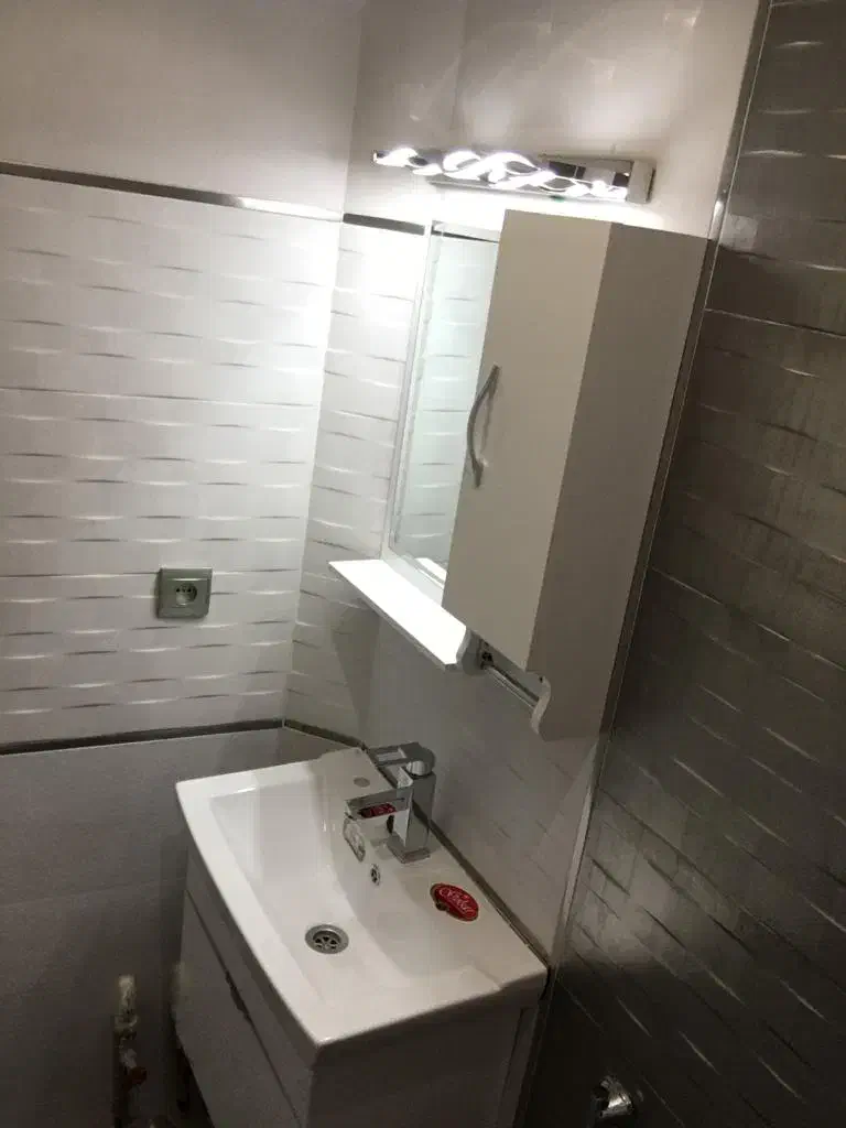 آپارتمان ۸۵ متر دو خواب خیابان رشید تهرانپارس