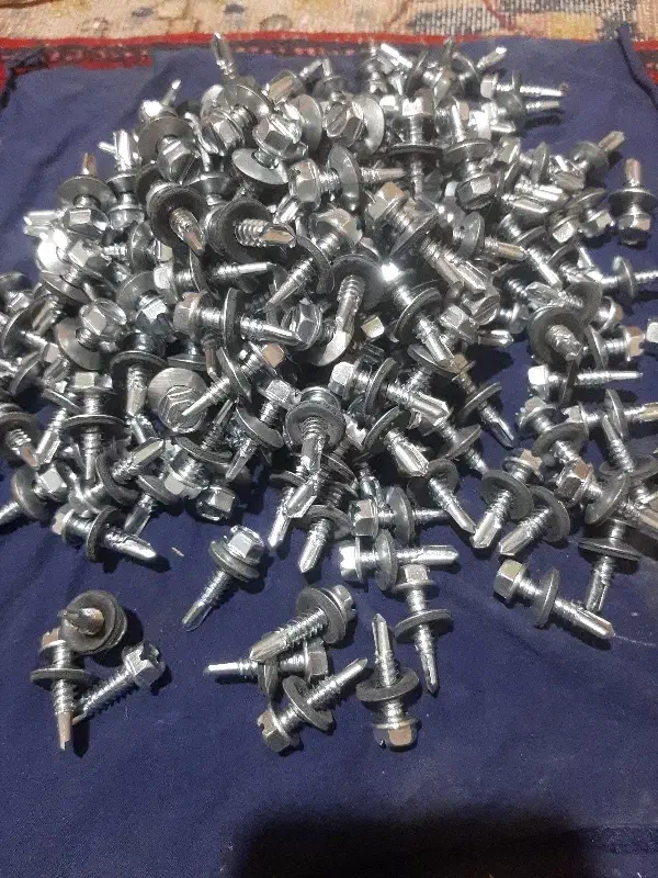 تعداد۲۵۰عددپیچ یرمت۲|مصالح و تجهیزات ساختمان|تهران, بهمن یار|دیوار