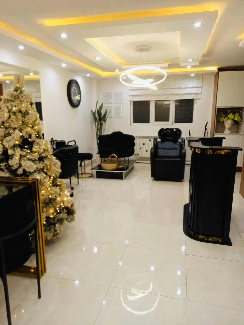 اجاره لاین خدمات زیبایی|خدمات آرایشگری و زیبایی|رشت, پورسینا|دیوار