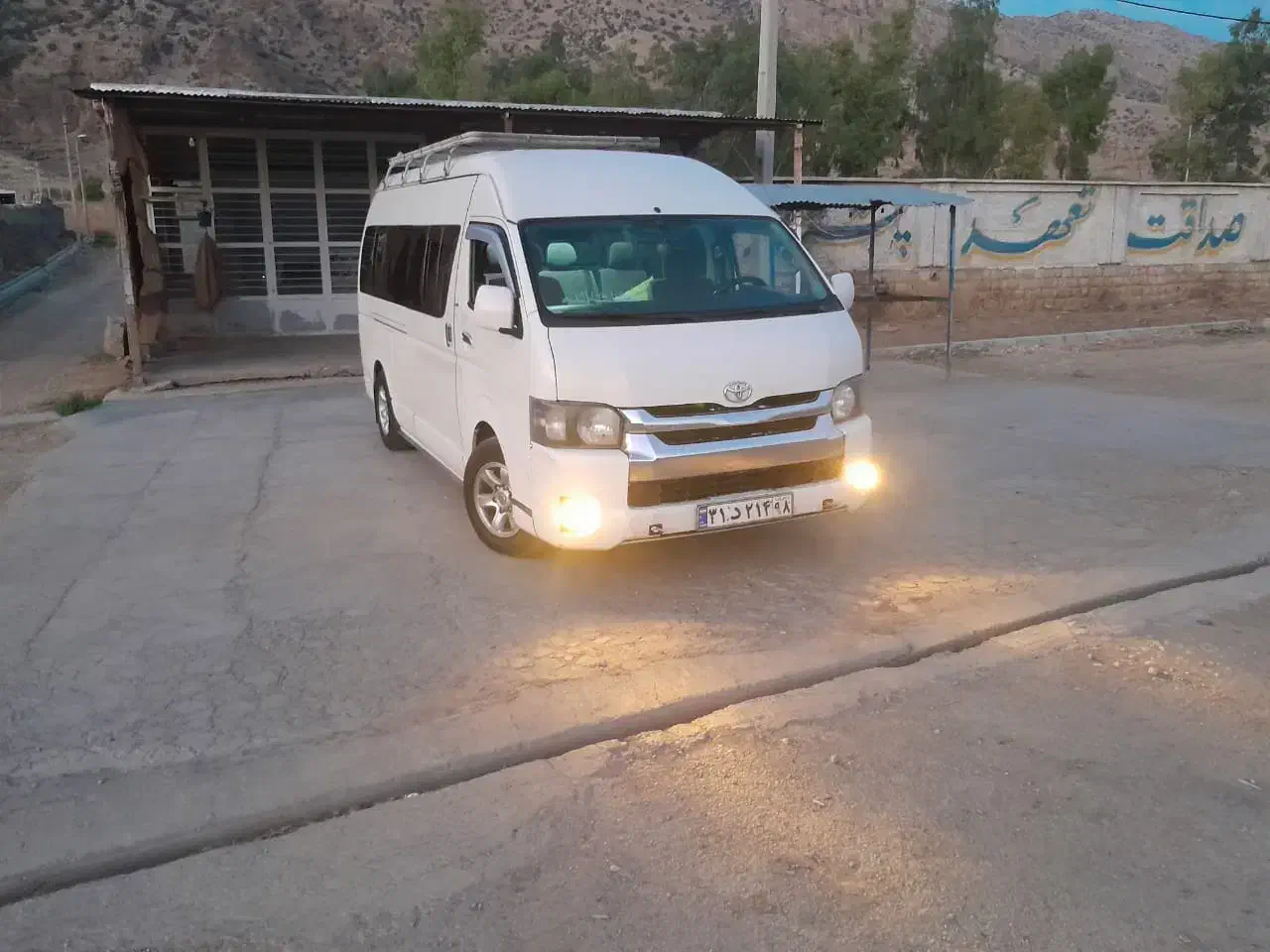 دربستی ون تویوتا هایس ۱۴ نفره ب نقاط کل کشور|خدمات حمل و نقل|ایلام, |دیوار