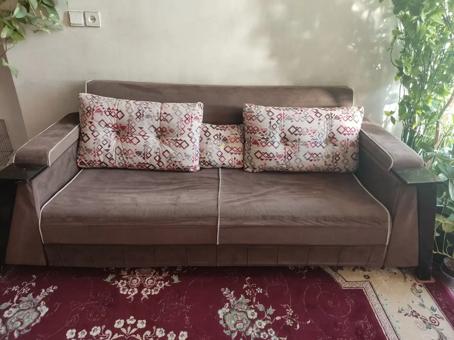 مبل هفت نفره|مبلمان خانگی و میز عسلی|شیراز, مسلم|دیوار