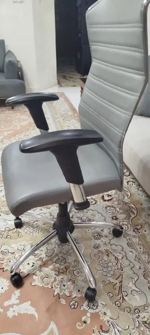 صندلی جک دار|صندلی و نیمکت|اندیشه, اندیشه فاز ۱|دیوار